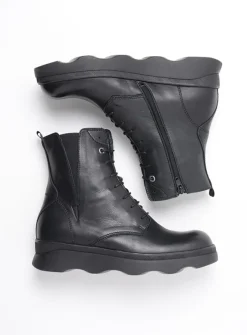 Wolky Akita - zwart leer<DAMES Veterlaarzen|Herfst/Winter