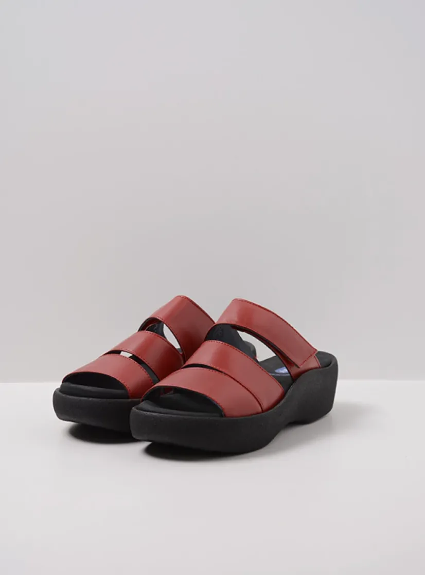 Wolky Aporia - rood leer<DAMES Slippers