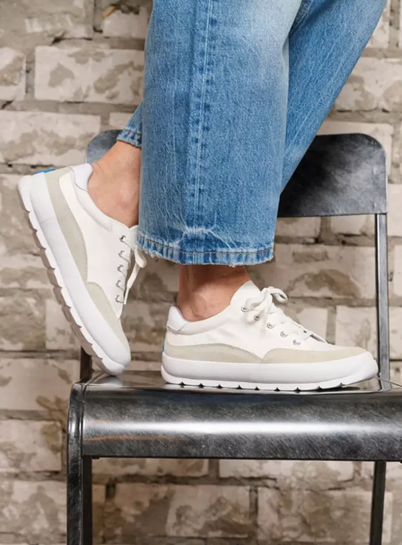 Wolky Babati - ijswit canvas/suede<DAMES Lage Veterschoenen|Sneakers