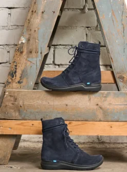 Wolky Bluff - blauw suede<DAMES Hoge Veterschoenen|Veterlaarzen