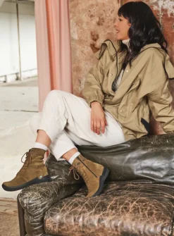 Wolky Bluff - donker taupe suede<DAMES Hoge Veterschoenen|Veterlaarzen