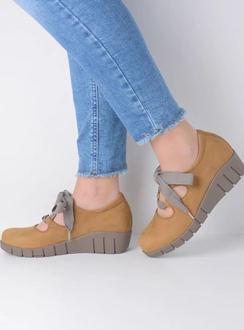Wolky Boston - middenbruin nubuck<DAMES Lage Veterschoenen|Herfst/Winter
