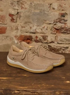Wolky Celebration - safari nubuck<DAMES Lage Veterschoenen|Sneakers