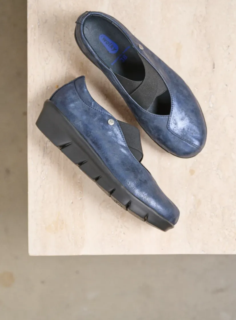 Wolky Cursa - marineblauw metallic nubuck<DAMES Instappers|Herfst/Winter
