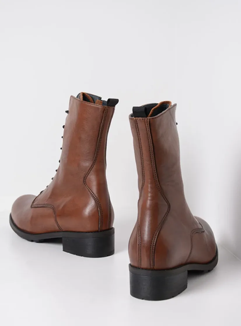 Wolky Emery HV - 20430 cognac leer<DAMES Veterlaarzen|Halfhoge Laarzen