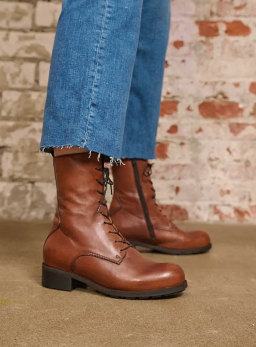 Wolky Emery HV - 20430 cognac leer<DAMES Veterlaarzen|Halfhoge Laarzen