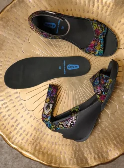 Wolky Era - zwart/multi flower nubuck<DAMES Sandalen