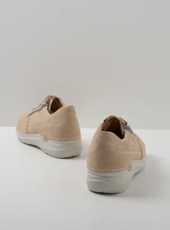 Wolky Feltwell - beige nubuck<DAMES Lage Veterschoenen|Wandelschoenen