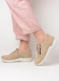 Wolky Feltwell - beige nubuck<DAMES Lage Veterschoenen|Wandelschoenen