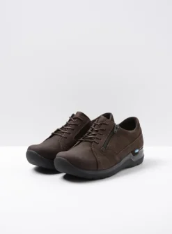 Wolky Feltwell - donkerbruin nubuck<DAMES Lage Veterschoenen|Wandelschoenen