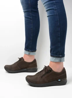 Wolky Feltwell - donkerbruin nubuck<DAMES Lage Veterschoenen|Wandelschoenen