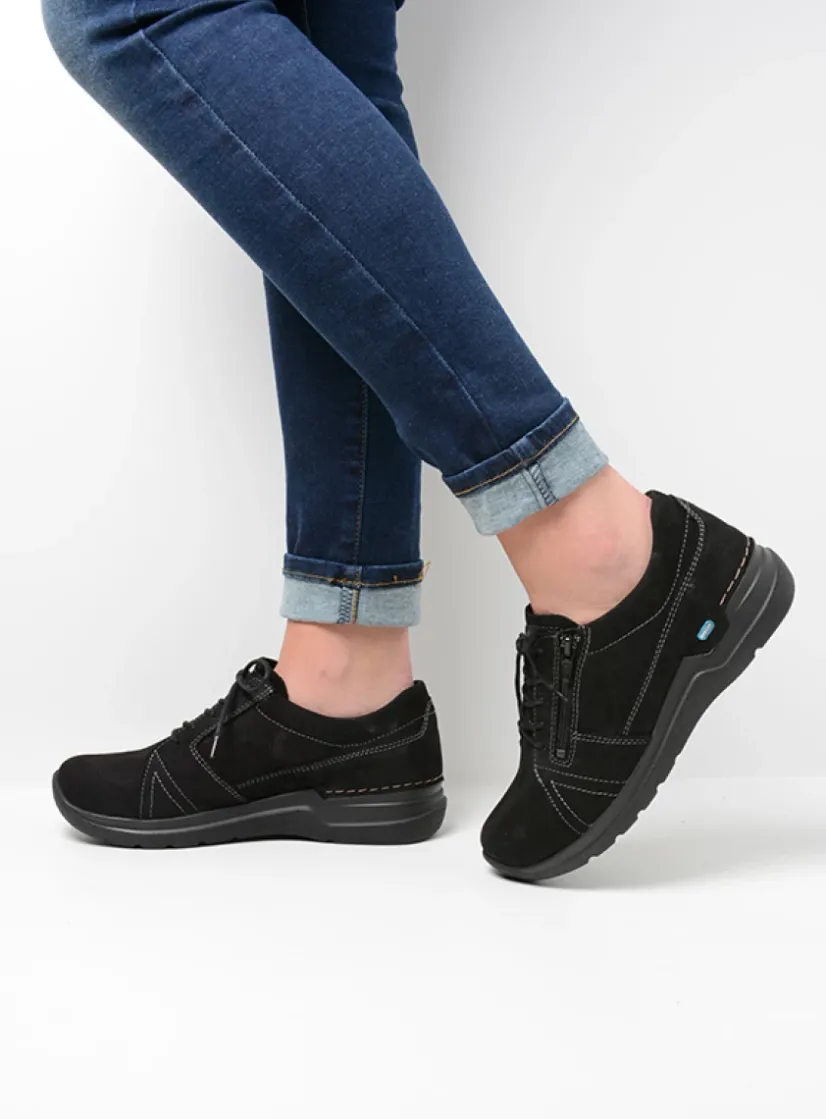 Wolky Feltwell - zwart nubuck<DAMES Lage Veterschoenen|Wandelschoenen