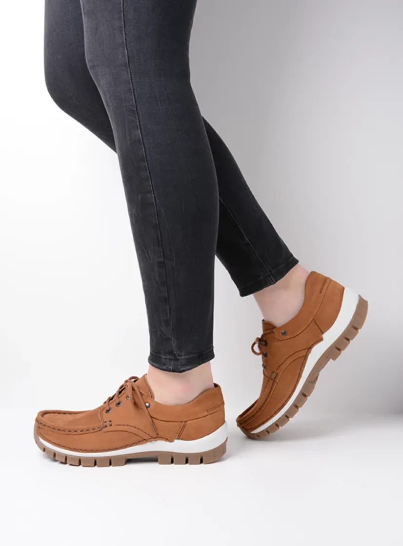 Wolky Fly - cognac nubuck<DAMES Lage Veterschoenen|Herfst/Winter