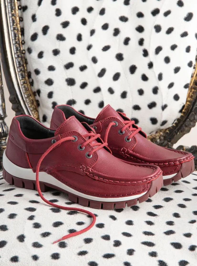 Wolky Fly - donkerrood leer<DAMES Lage Veterschoenen|Herfst/Winter