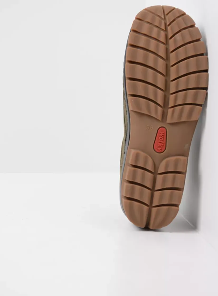 Wolky Fly - pesto groen nubuck<DAMES Lage Veterschoenen|Herfst/Winter
