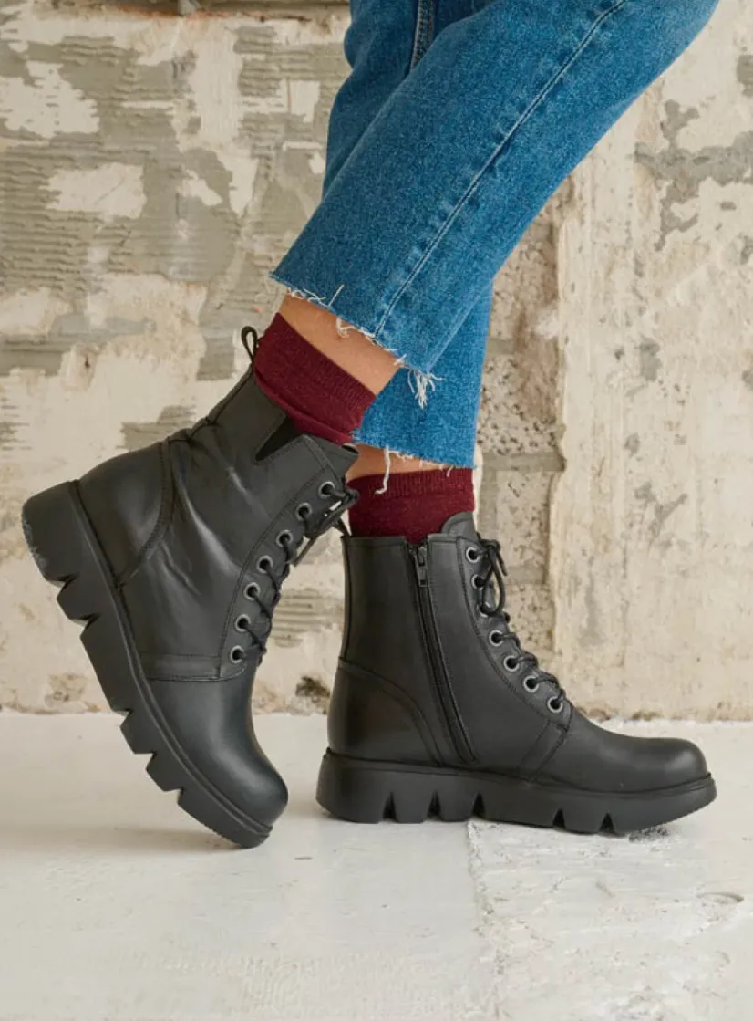 Wolky Hope XW - zwart leer<DAMES Veterlaarzen|Hoge Veterschoenen