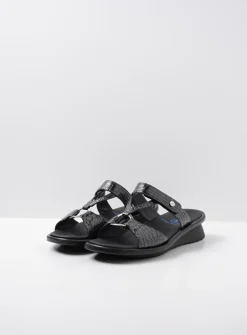 Wolky Isa - antraciet crocolook lakleer<DAMES Slippers