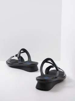 Wolky Isa - blauw crocolook lakleer<DAMES Slippers
