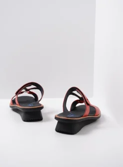 Wolky Isa - rood leer<DAMES Slippers