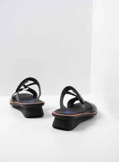 Wolky Isa - zwart leer<DAMES Slippers