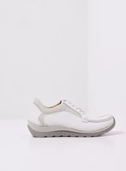 Wolky Japura - wit leer<DAMES Lage Veterschoenen