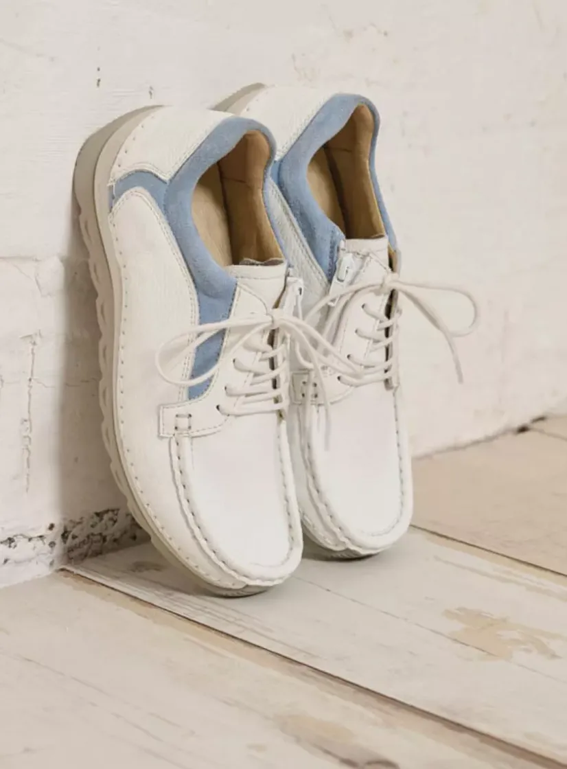 Wolky Japura - wit-lichtblauw leer<DAMES Lage Veterschoenen
