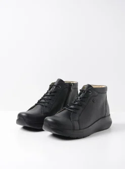 Wolky Lima - zwart leer<DAMES Hoge Veterschoenen|Wandelschoenen