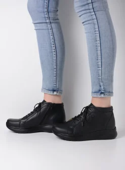 Wolky Lima - zwart leer<DAMES Hoge Veterschoenen|Wandelschoenen