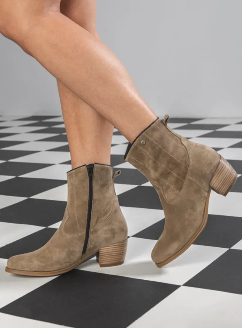 Wolky Lubbock - taupe zomer suede<DAMES Cowboylaarzen|Enkellaarsjes