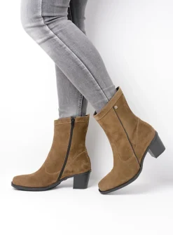 Wolky Mallow - donker taupe suede<DAMES Halfhoge Laarzen|Enkellaarsjes