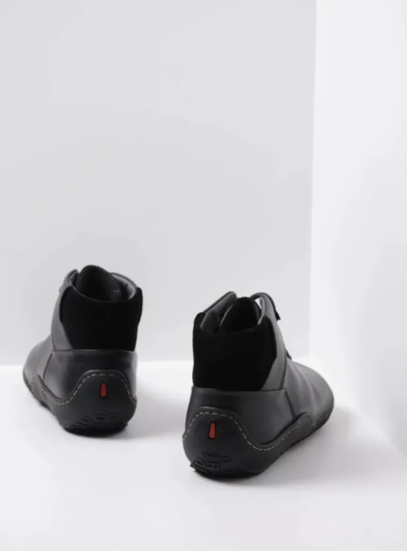 Wolky Mokola - zwart leer<DAMES Hoge Veterschoenen|Herfst/Winter