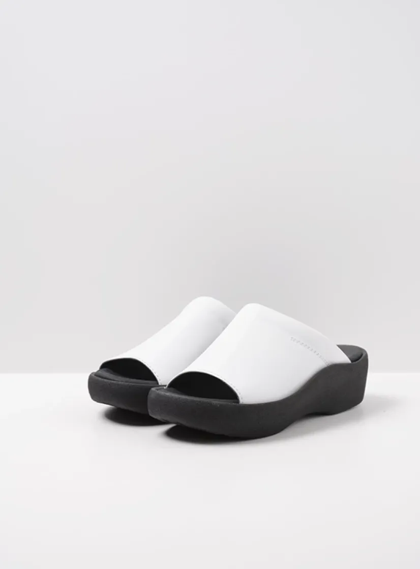 Wolky Nassau - wit leer<DAMES Slippers