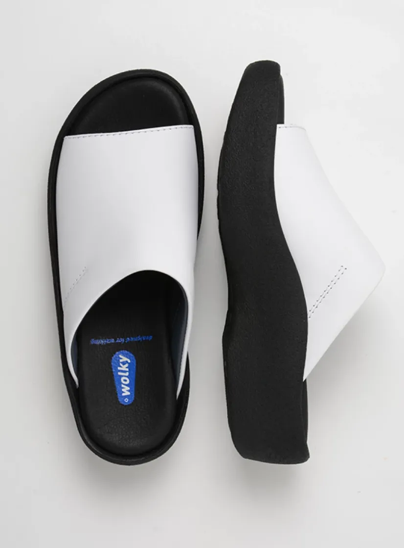 Wolky Nassau - wit leer<DAMES Slippers