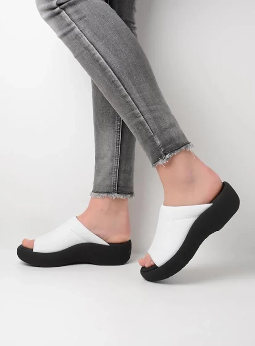 Wolky Nassau - wit leer<DAMES Slippers