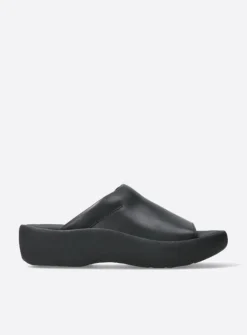 Wolky Nassau - zwart leer<DAMES Slippers