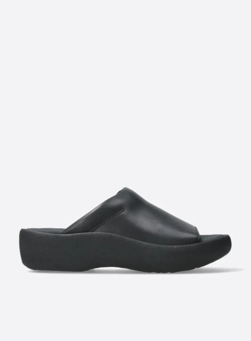 Wolky Nassau - zwart leer<DAMES Slippers