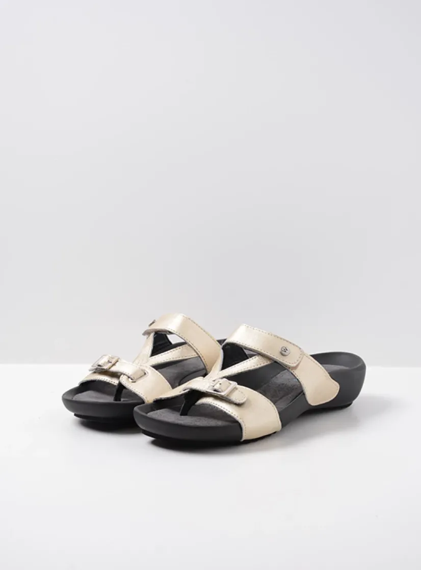 Wolky O'Connor - goud leer<DAMES Slippers