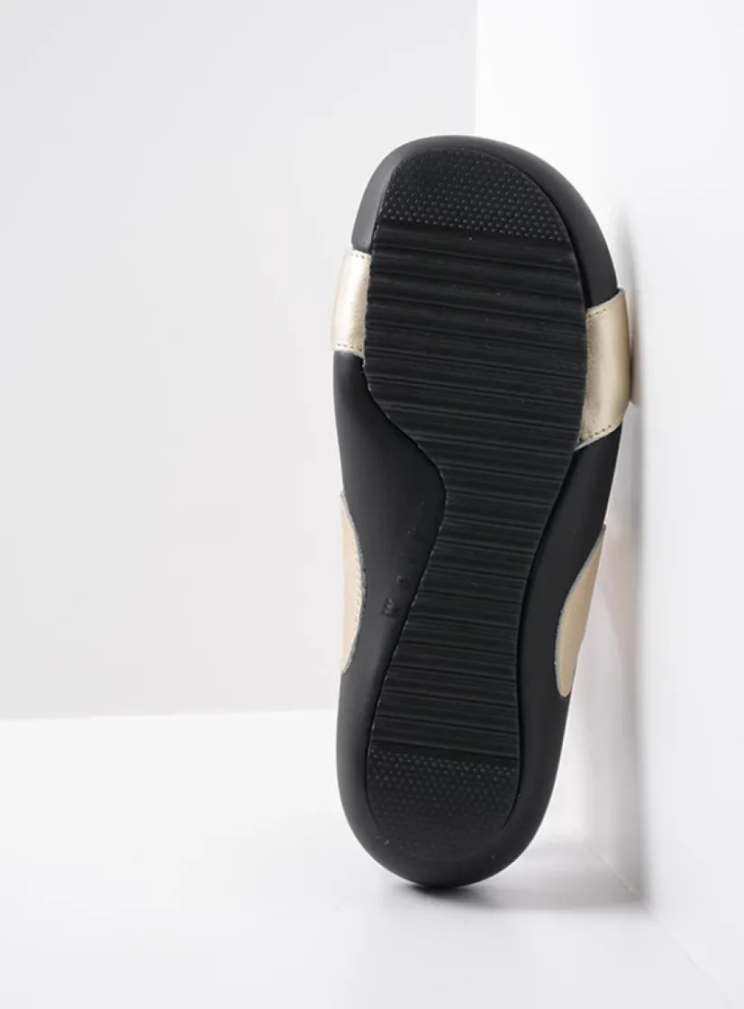 Wolky O'Connor - goud leer<DAMES Slippers