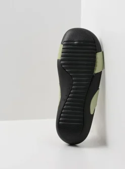 Wolky O'Connor - lichtgroen nubuck<DAMES Slippers