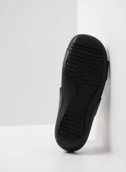 Wolky O'Connor - zwart leer<DAMES Slippers