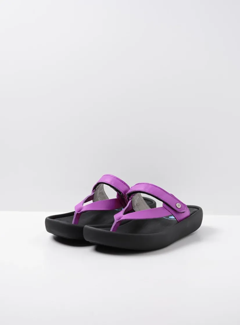 Wolky Peace - fuchsia leer<DAMES Slippers