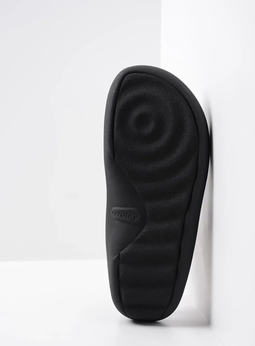 Wolky Peace - fuchsia leer<DAMES Slippers