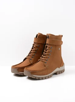 Wolky Reach - cognac nubuck<DAMES Hoge Veterschoenen|Veterlaarzen