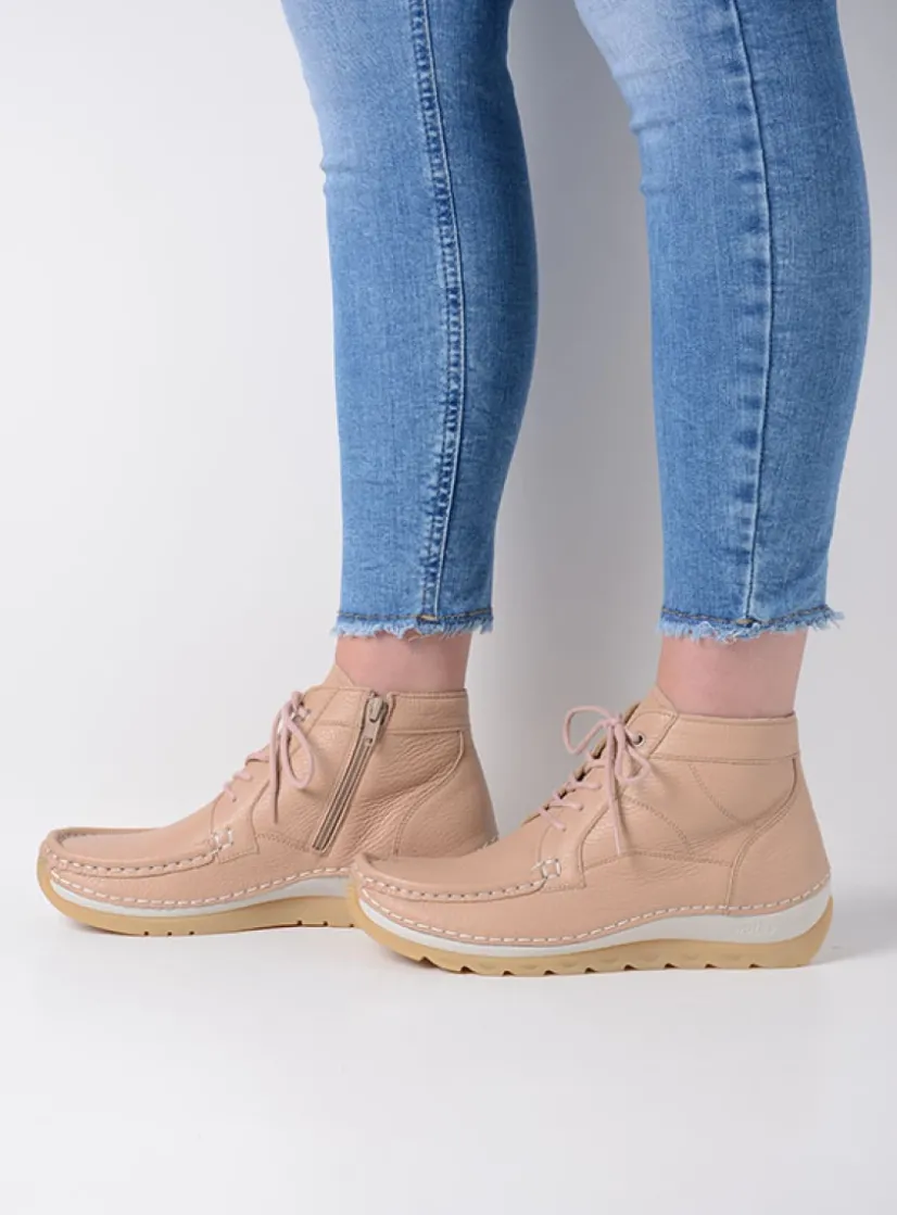 Wolky Salado - lichtbeige leer<DAMES Hoge Veterschoenen