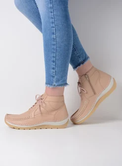 Wolky Salado - lichtbeige leer<DAMES Hoge Veterschoenen