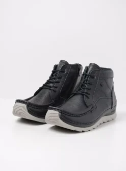 Wolky Salado - zwart leer<DAMES Hoge Veterschoenen