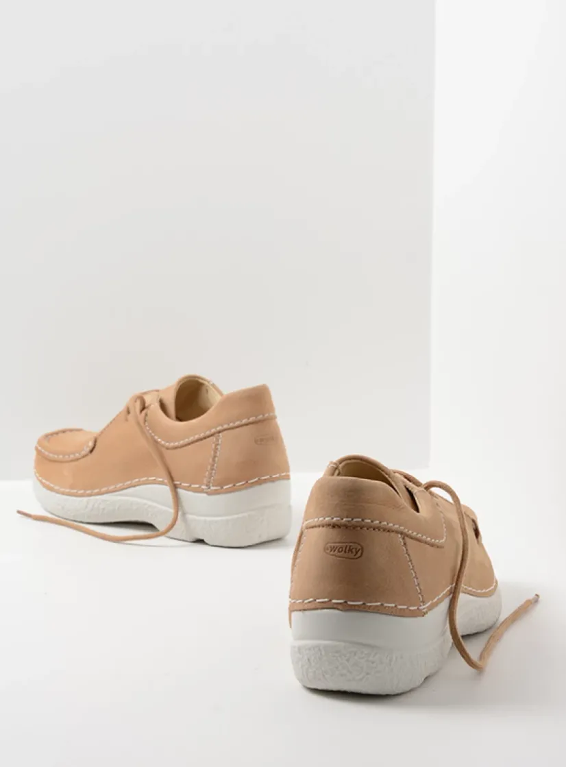 Wolky Seamy Shoe - beige nubuck<DAMES Lage Veterschoenen