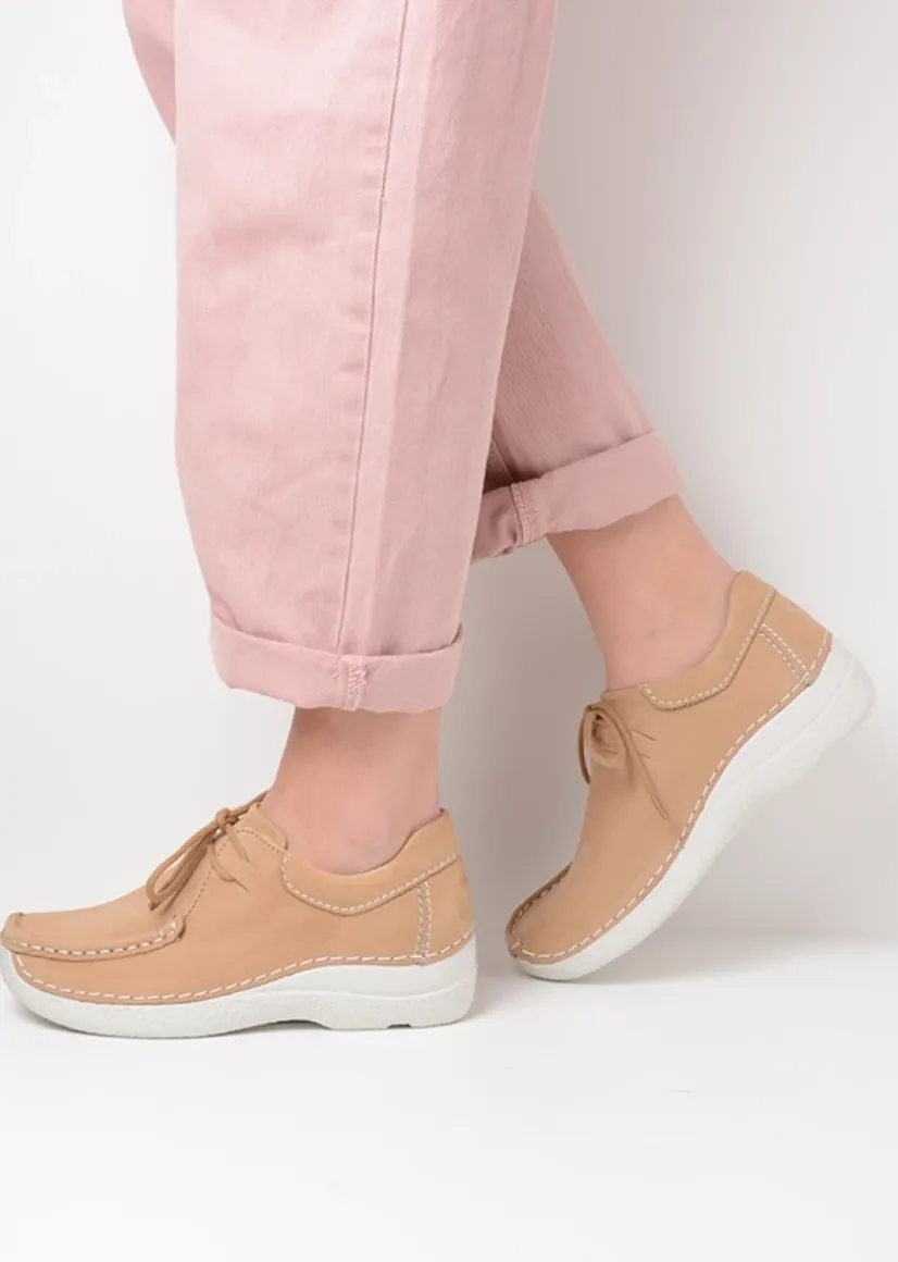 Wolky Seamy Shoe - beige nubuck<DAMES Lage Veterschoenen