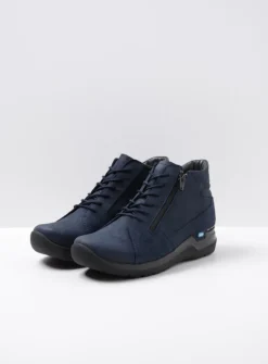 Wolky Why - blauw nubuck<DAMES Hoge Veterschoenen|Wandelschoenen
