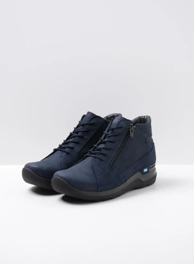 Wolky Why - blauw nubuck<DAMES Hoge Veterschoenen|Wandelschoenen